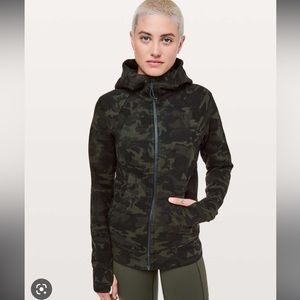 Lululemon Scuba Hoodie *Light Cotton Fleece in Incognito Camo Multi Gator